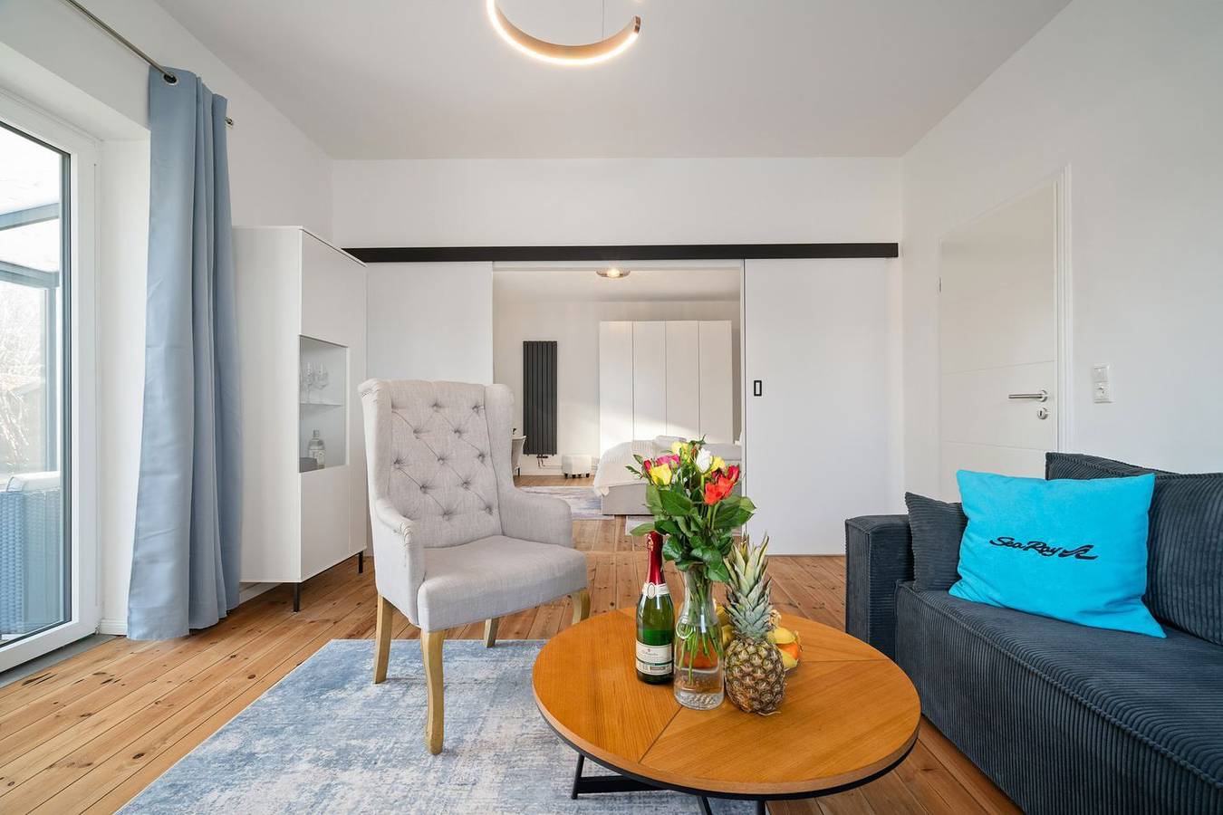 Ganze Wohnung, Moderne Ferienwohnung im Eg mit Wintergarten in Rechlin unweit der Müritz in Rechlin, Müritz
