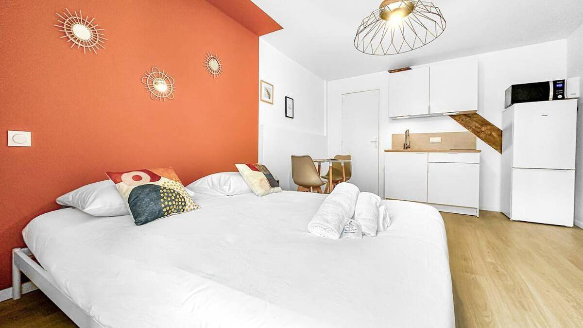 Appartement entier, One-Bedroom Apartment in Viry, Région de Saint-Julien-en-Genevois