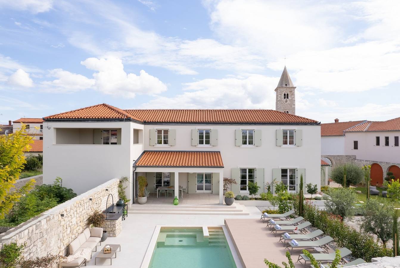 Luxury Villa Marca heated pool 36m2, family, bbq in Nin, Zadar