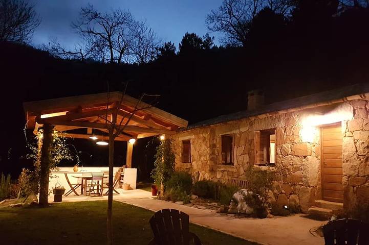 Location de vacances pour 4 personnes, avec Jacuzzi et Terrasse ainsi que Jardin et Piscine dans Tasso