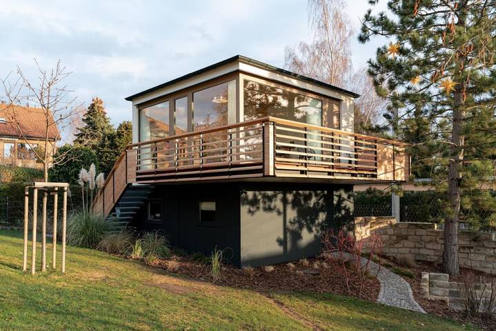 Ferienwohnung für 2 Personen, mit Balkon und Terrasse sowie Sauna und Ausblick in Weinböhla