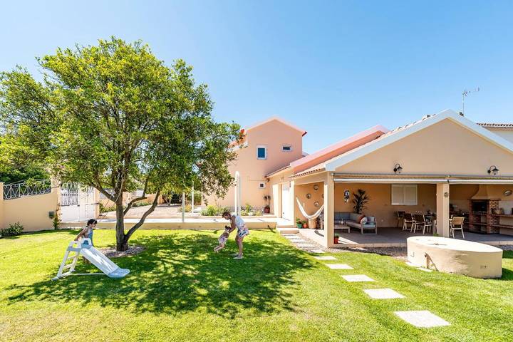Chalet para 10 personas, con piscina para niños además de jardín y piscina en Setubal - 4