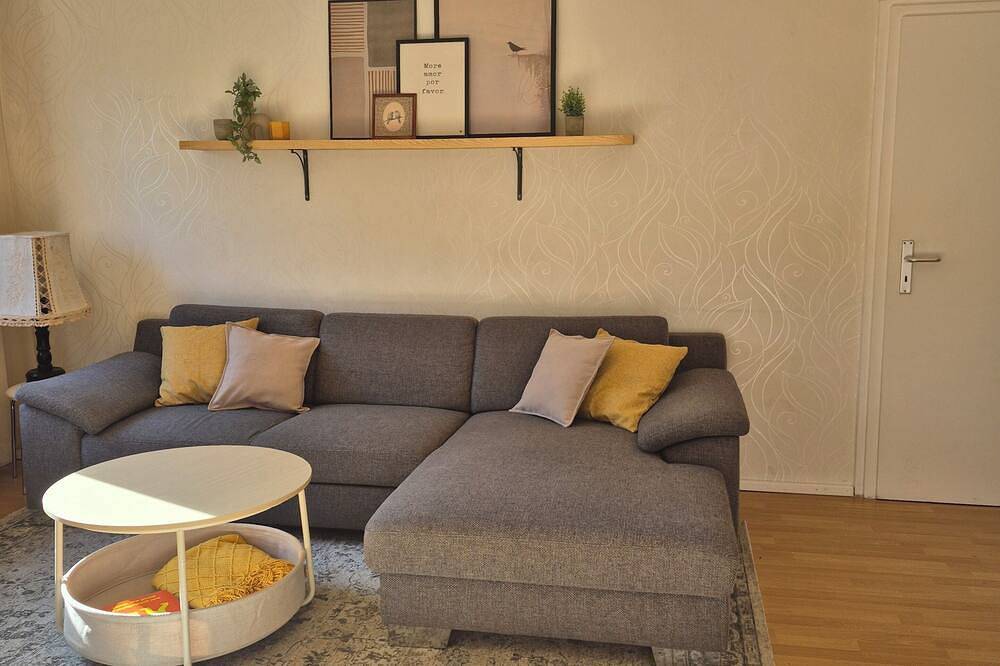 Ganze Wohnung, Barrierefreie Ferienwohnung im Erdgeschoss - direkt am Dortmund-Ems-Kanal in Geeste, Hasetal