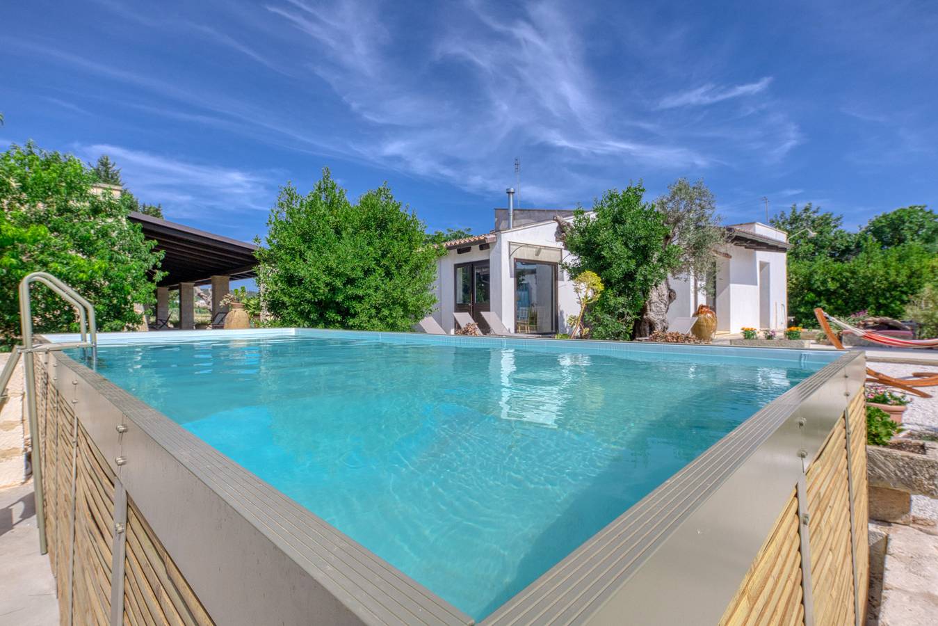 Intero agriturismo con piscina a uso esclusivo in Casarano, Golfo di Taranto