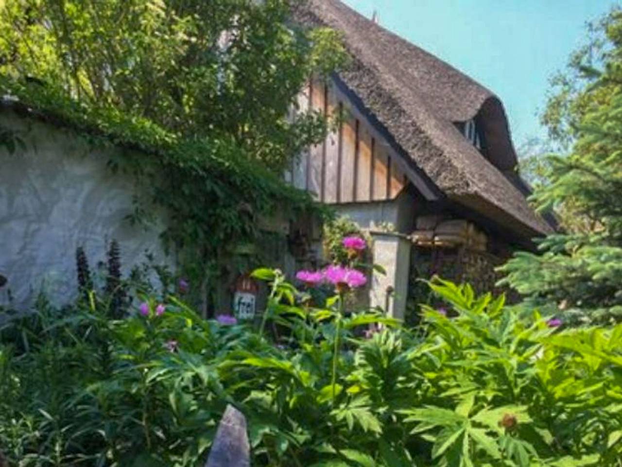 Ganze Ferienwohnung, Künstlerhaus - Koras Dachkammer in Klockenhagen, Ribnitz-Damgarten