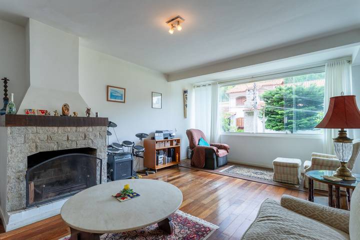 Casas e apartamentos de temporada para 7 pessoas, com jardim em Petrópolis