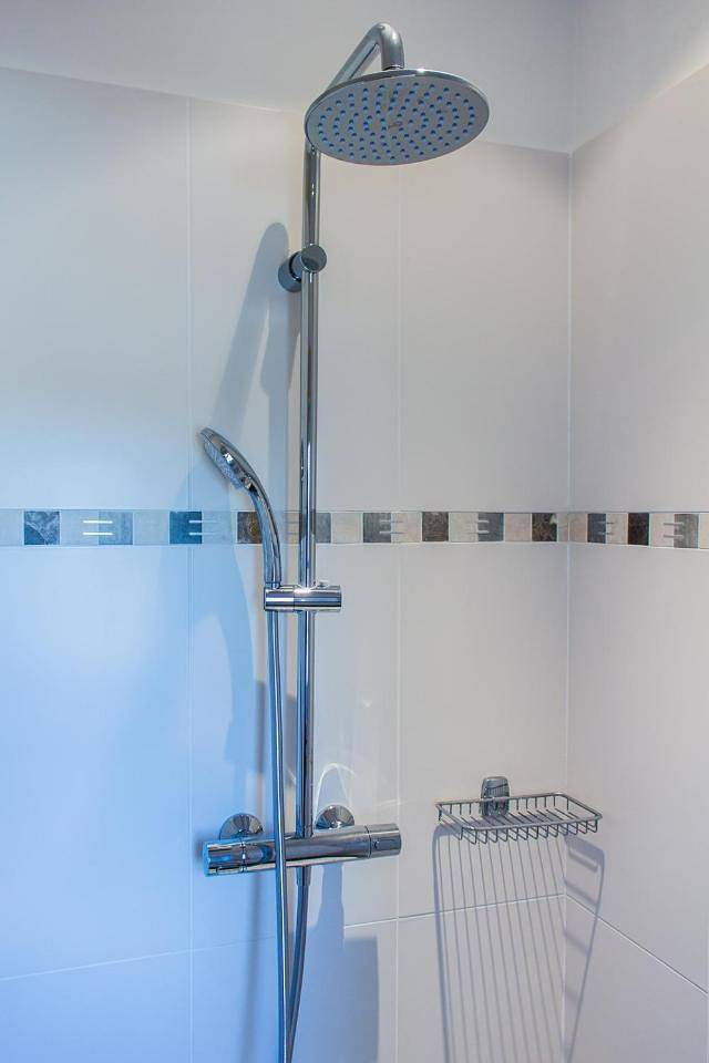 Maison d’hôte pour 2 personnes, avec piscine ainsi que jardin et vue à Colonzelle - 3