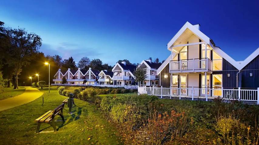 Ferienhaus für 6 Personen, mit Sauna und Whirlpool sowie Terrasse