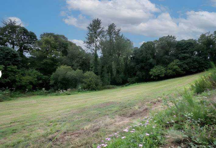 Maison "Ty Ar Dreuz" avec jacuzzi, terrasse privée, jardin et Wi-Fi in Plouégat-Moysan, Région de Morlaix