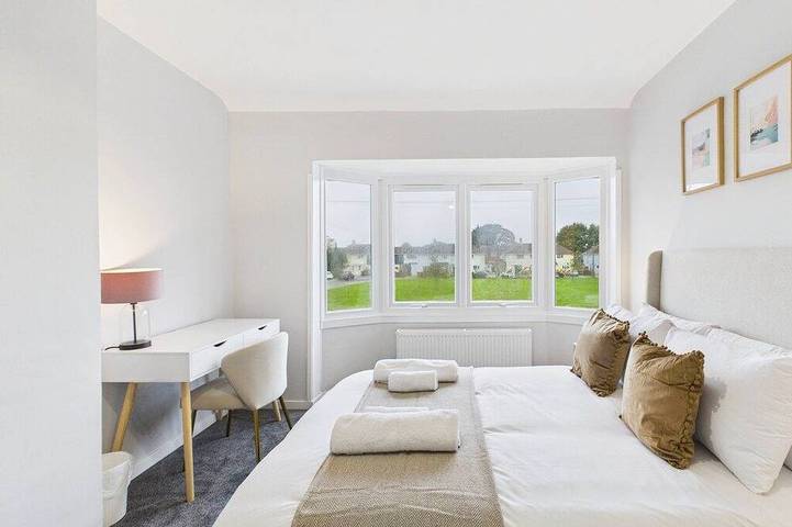Apartamento entero, Modern 3-Bed Home, Flexible 4th Room, Sleeps 8 in Gosport, Hampshire