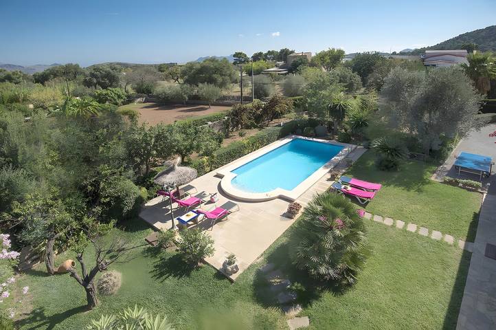 Casa de vacaciones "Assumpcio" con vistas a la montaña, piscina, jardín y Wi-Fi in Pollensa Ciudad, Pollença