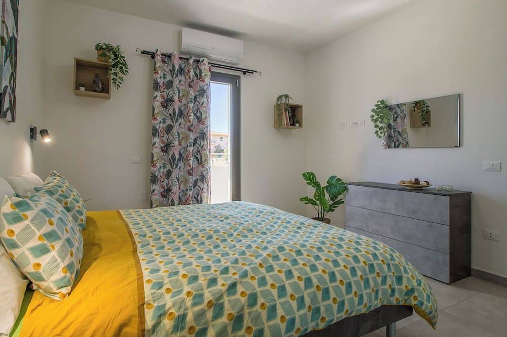 Entire apartment, Charming House in La Caletta, Siniscola