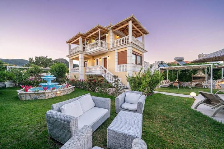Villa pour 4 personnes, avec piscine ainsi que vue et jardin dans Skala - 3