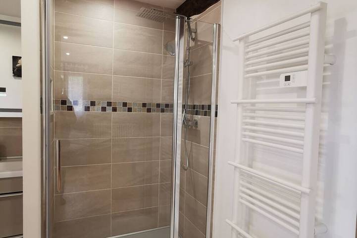 Gîte pour 3 personnes, avec piscine et terrasse à Chamboulive - 2