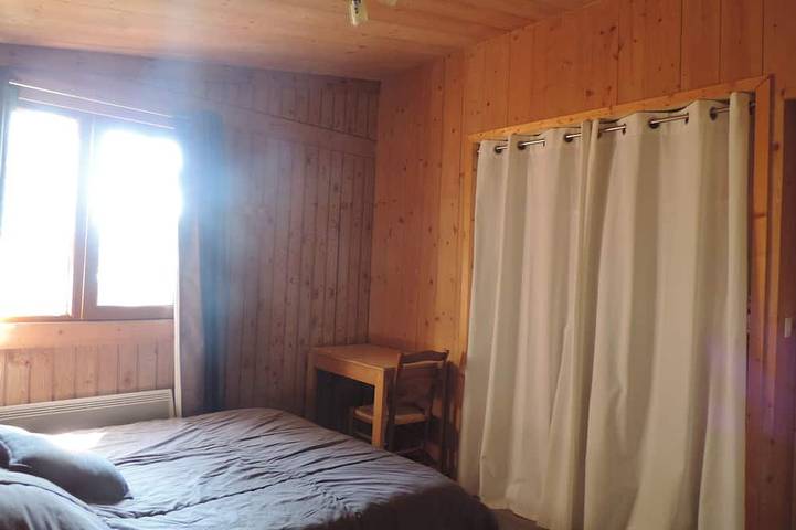 Gîte pour 12 personnes, avec terrasse et jardin dans Office de Tourisme de Doucy Combelouvière - 4