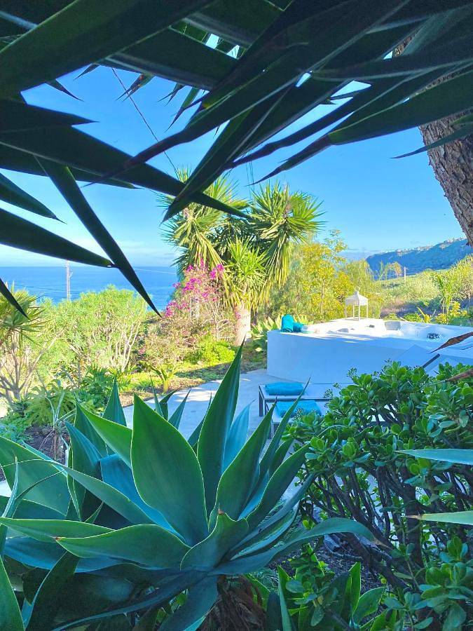Casa rural para 3 personas, con jardín además de piscina y jacuzzi en La Orotava - 2
