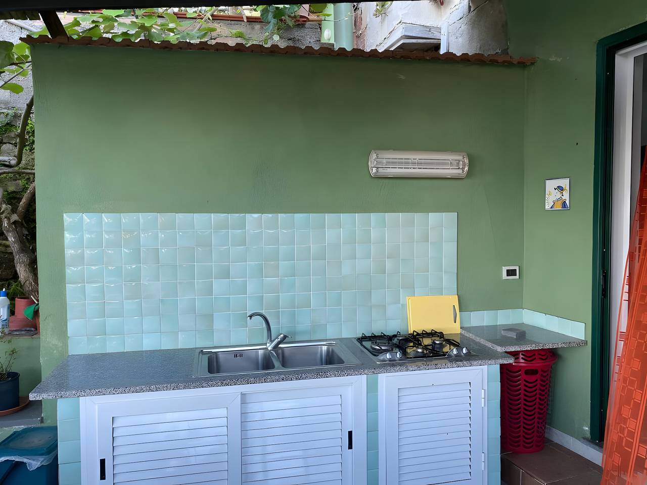 Apartamento entero, Apartamento 'Estudio con Vista al Mar' con Vista al Mar, Wi-Fi y Aire Acondicionado in Barano d'Ischia, Ischia