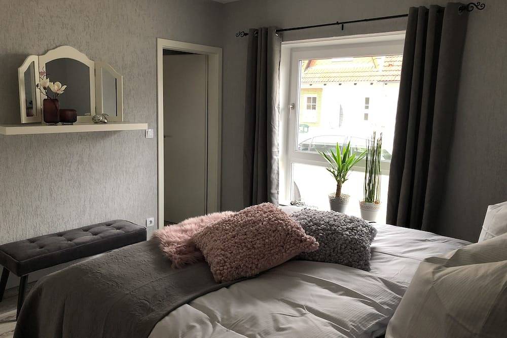Ganze Wohnung, Heimatliebe - Ferienwohnung bei Stralsund in Steinhagen, Stralsund Umland