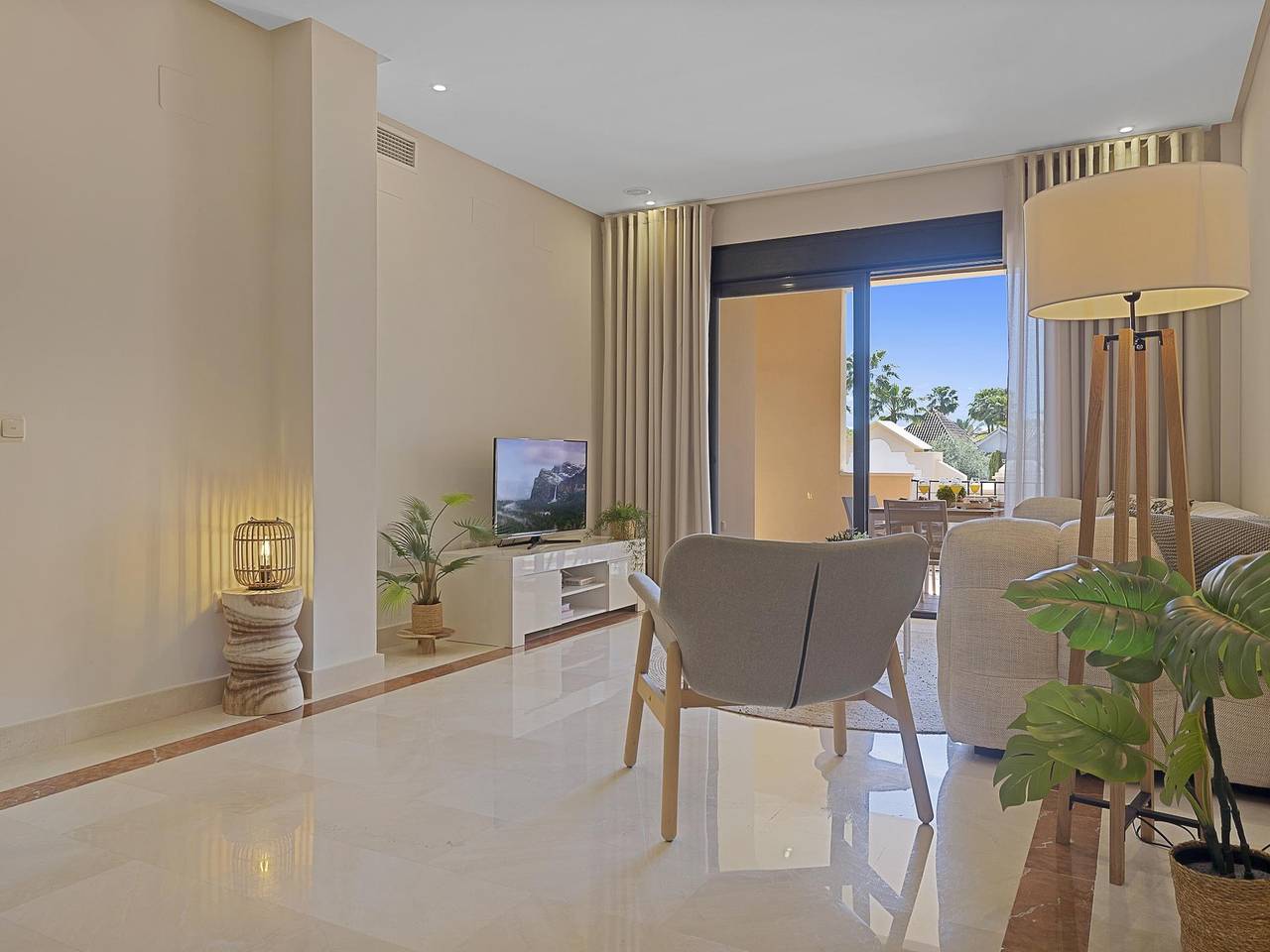 Geheel vakantieappartement, Vakantieappartement voor 4 personen met zwembad in Puerto Banús, Marbella