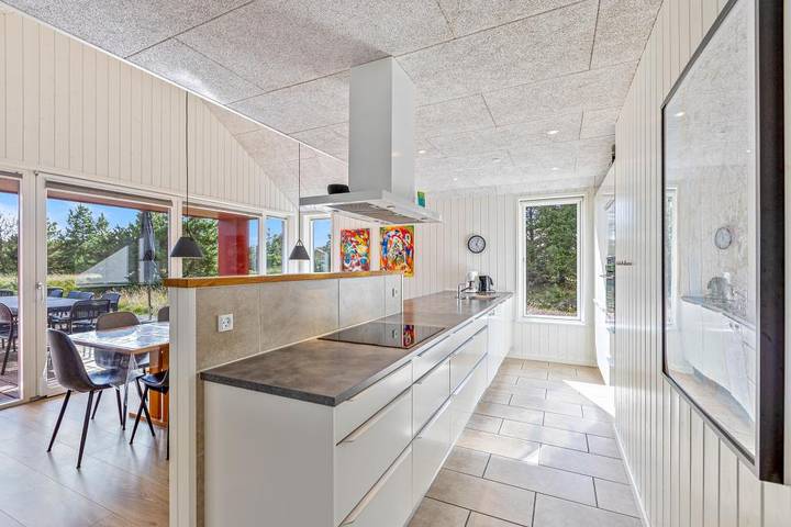 New luxury holiday home with games room and hot tub - electricity included in Blavand, Varde Region