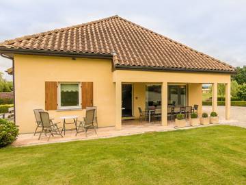 Maison De Vacances pour 11 Personnes dans Saint-Nexans, Périgord Pourpre, Photo 1