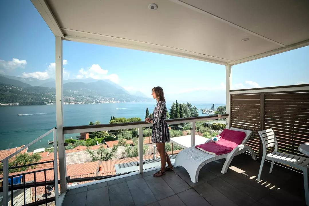 Mobilheim Viola Junior 4 Personen in San Felice del Benaco, Gardasee-Berge