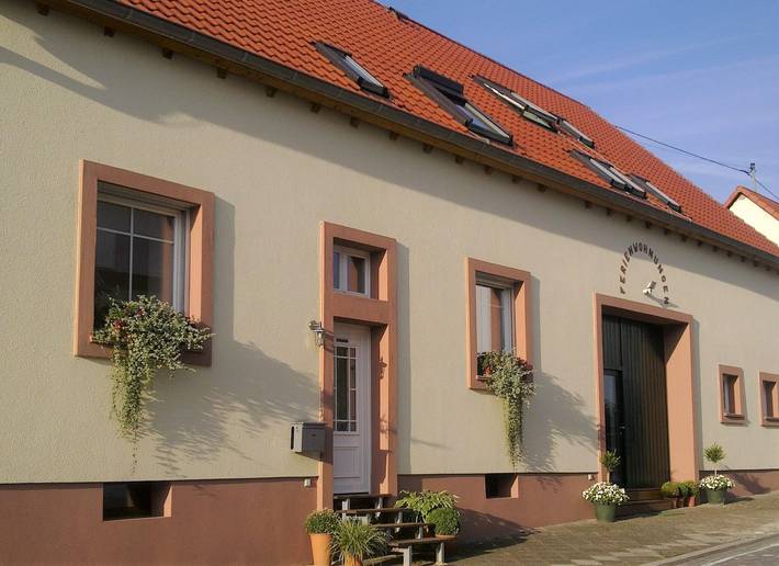 Ferienwohnung für 6 Personen, mit Garten in Mandelbachtal