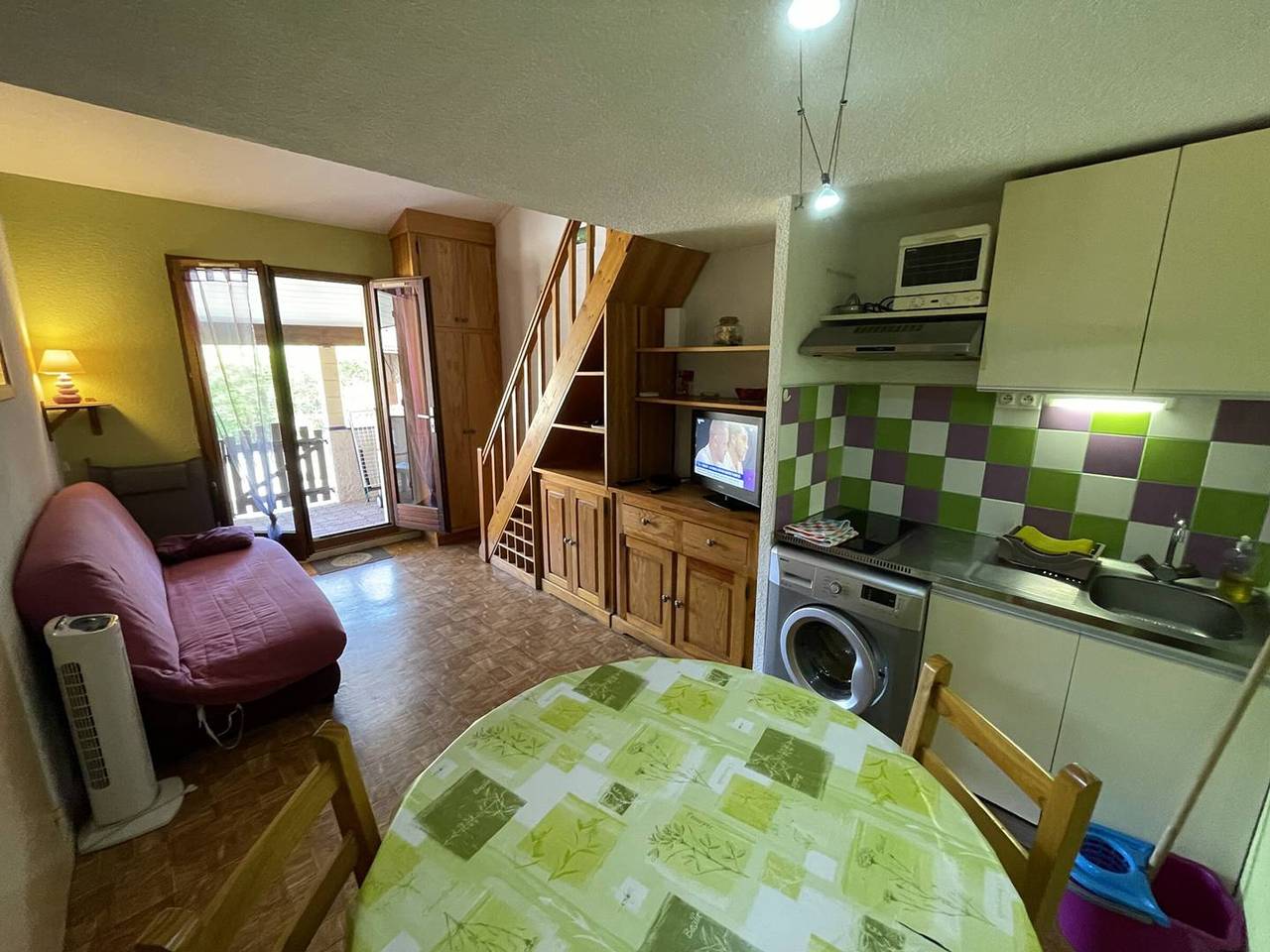 Charmant pavillon 2 pièces + mezzanine, 5 couchages, proche plage, terrasse, parking, animaux admis in Saint-Cyprien, Côte d'Améthyste