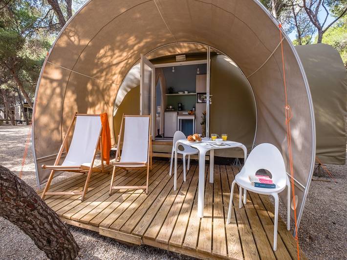 Camping per 4 persone, con Balcone/Terrazza e Terrazza nonché Piscina in Tarragonès
