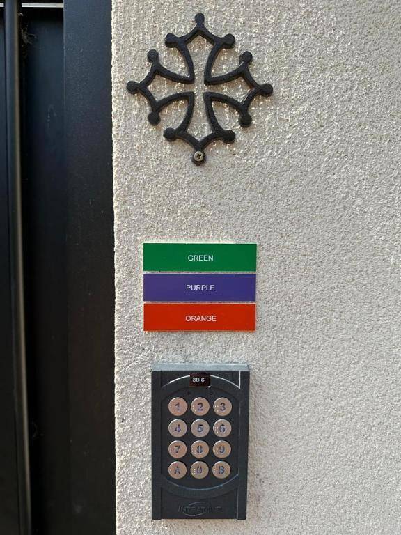 Appartement entier, Orange Studio in Bois-Colombes, Hauts-de-Seine