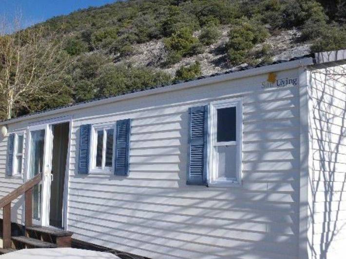 Mobil home pour 4 personnes, avec piscine