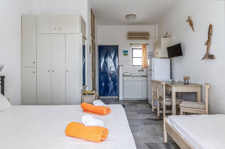Location de vacances pour 3 personnes, avec balcon et jardin dans Andros - 4
