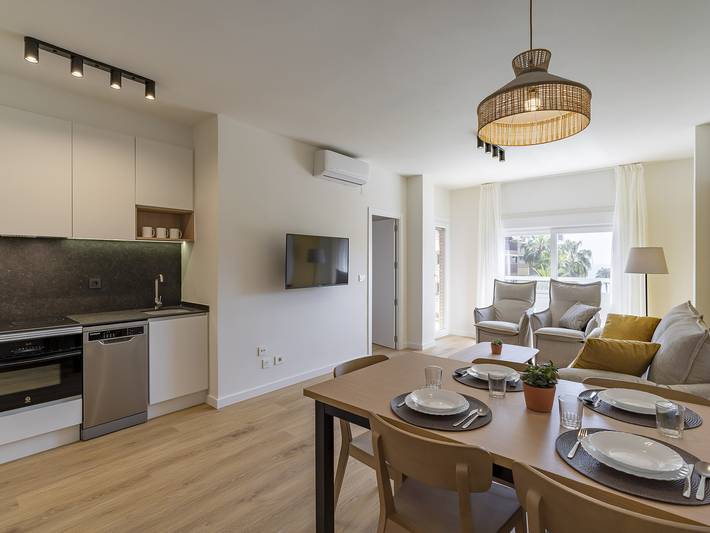 Holiday apartment for 6 people, with garden and pool as well as terrace - 1