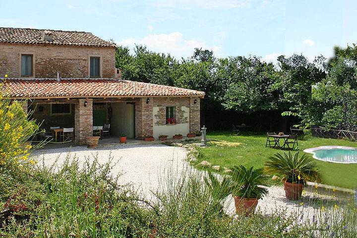 Ferienwohnung für 2 Personen, mit Garten und Pool in Marche - 4