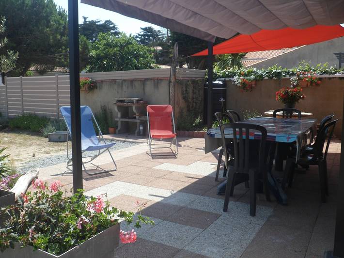 Location de vacances pour 6 personnes, avec jardin et terrasse à Barbâtre - 2