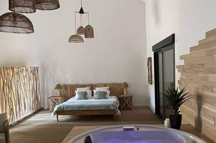 Location de vacances pour 2 personnes, avec jacuzzi et balcon à Lavilletertre - 4