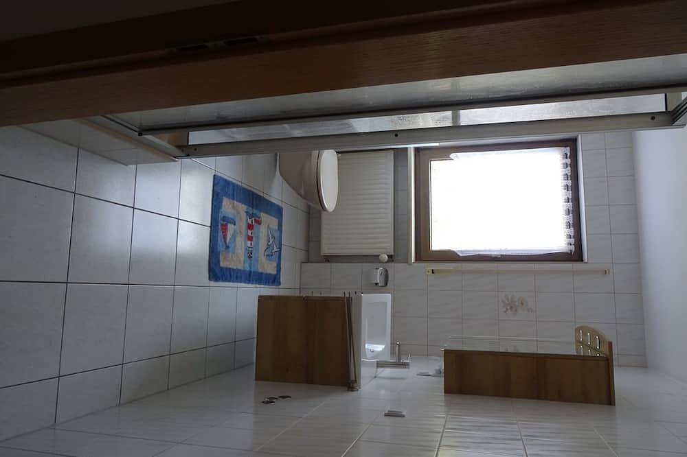 Ganze Wohnung, Fewo mit Sonnenbalkon perfekt für Familien oder Radfahrer in Muhr am See, Fränkisches Seenland