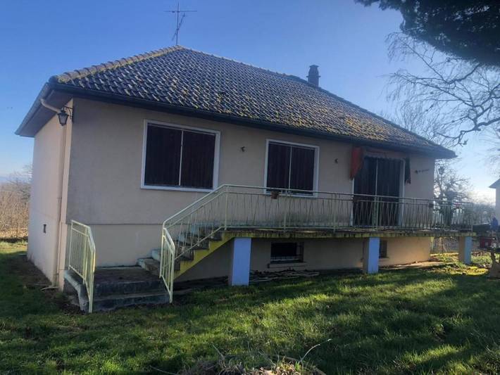 Location de vacances pour 6 personnes, avec balcon et vue à Avrée