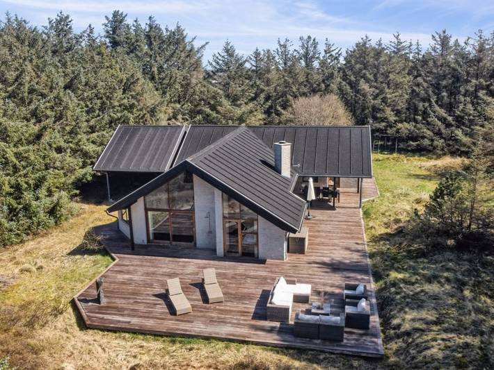Ferienhaus für 12 Personen, mit Terrasse und Sauna sowie Whirlpool, mit Haustier in Grønhøj Strand