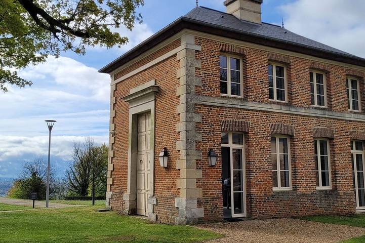 Location de vacances pour 4 personnes, avec jardin à Canteleu