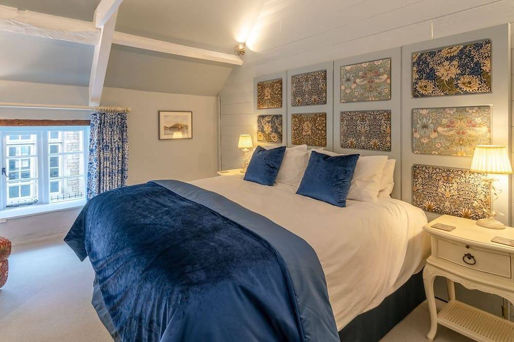 Farthingdales - sleeps 4 guests in 2 bedrooms in Burford, Oxfordshire