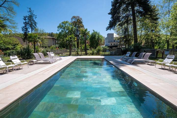 Ferienwohnung für 3 Personen, mit Pool und Garten - 1