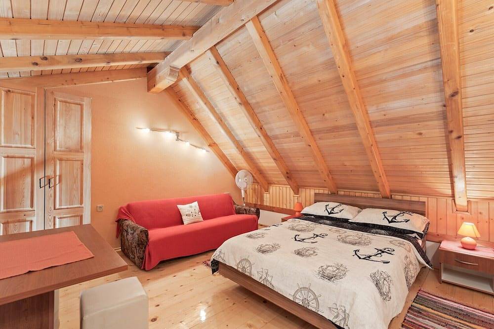Vakantiehuis met privézwembad en tuin in Polača, Zadar