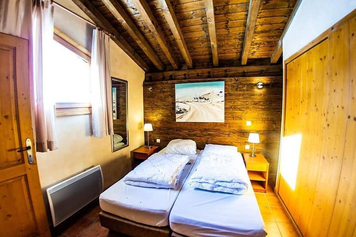 Chalet pour 6 personnes, avec balcon à Saint-François-Longchamp - 2