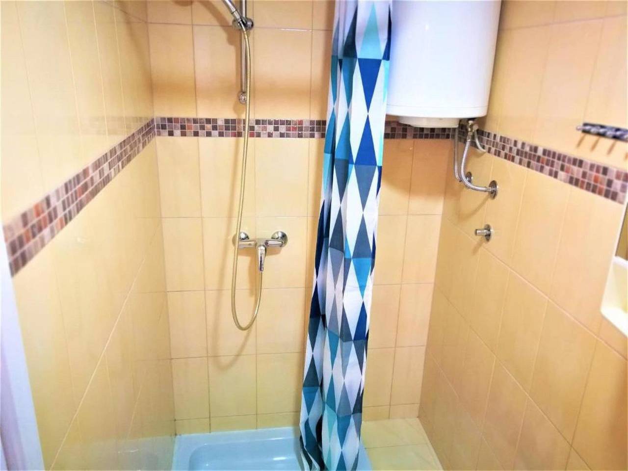 Ganze Wohnung, Apartments Milic - Twin Room 1 in Donji Karin, Zadar