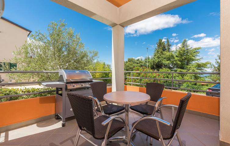 Ferienwohnung für 4 Personen, mit Balkon/Terrasse in Dajla