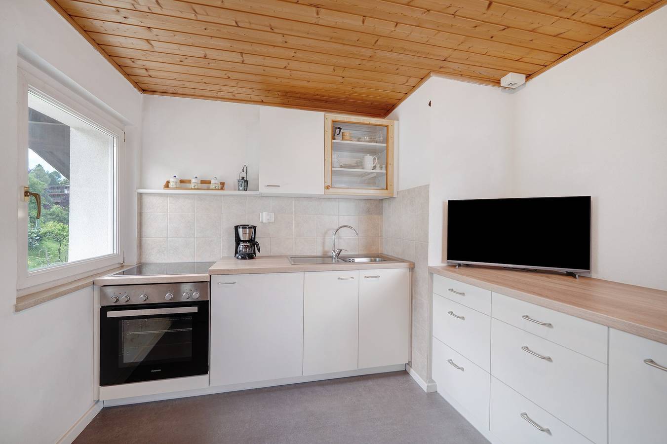 Ganze Wohnung, Ferienwohnung "Bergblick" mit Dachterrasse, Garten mit Pool in Völlan, Lana