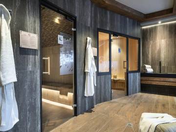 Holiday Rental for 10 People in Les Contamines-Montjoie, Massif du Mont-Blanc, Photo 3