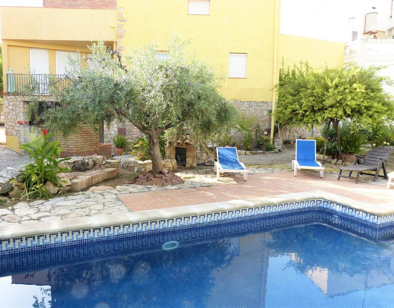Casa de vacaciones 'Hort De La Cinteta' con vistas a la montaña, piscina y aire acondicionado in Alcover, Alto Campo