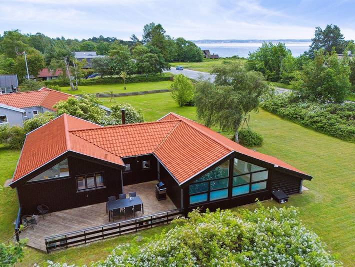 Ferienhaus für 6 Personen, mit Whirlpool und Terrasse sowie Pool und Sauna in Lyngsbæk Strand
